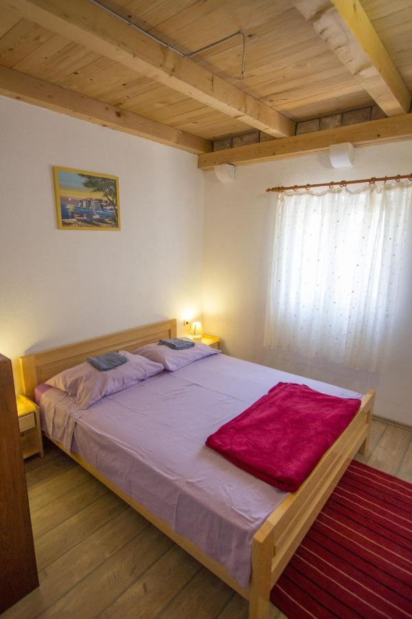 Seaside Secluded Apartments Cove Skozanje, Hvar - 5713 Gdinj Kültér fotó